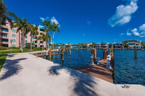 140 5th, Boca Raton, FL 33432