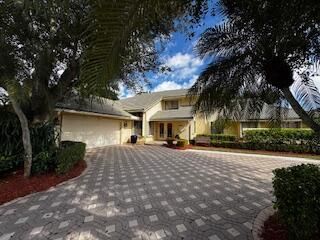12 Marlwood, Palm Beach Gardens, FL 33418