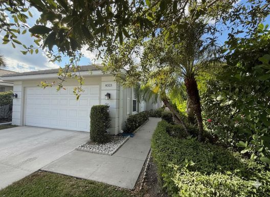 8323 Old Forest, Palm Beach Gardens, FL 33410