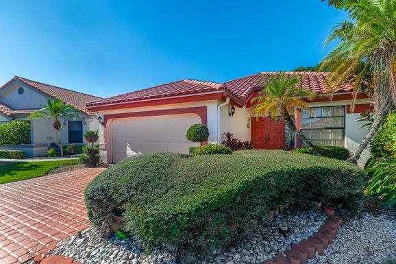 10826 White Aspen, Boca Raton, FL 33428