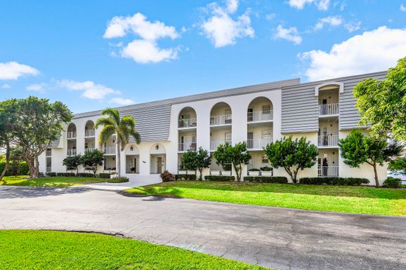 765 Jeffery, Boca Raton, FL 33487