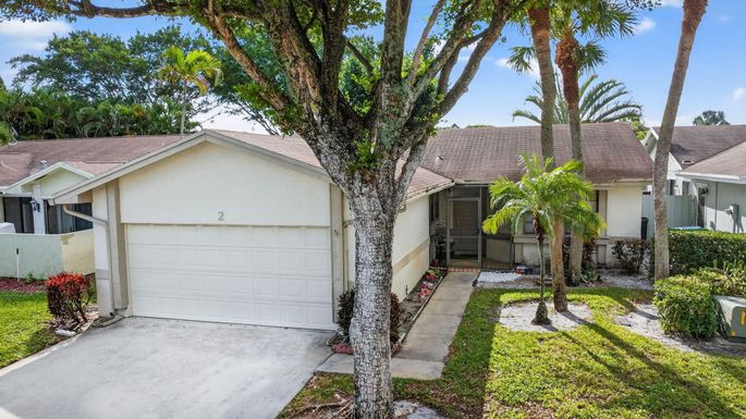 2 Cambridge, Boynton Beach, FL 33426
