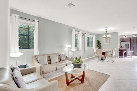 5010 Astor, Delray Beach, FL 33484