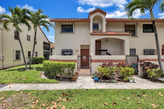 305 Congressional, Deerfield Beach, FL 33442