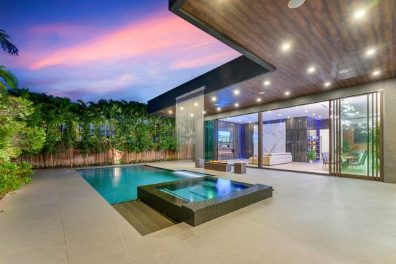 2401 13th, Fort Lauderdale, FL 33304