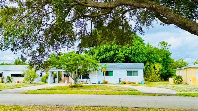 347 Flagler, Lake Park, FL 33403