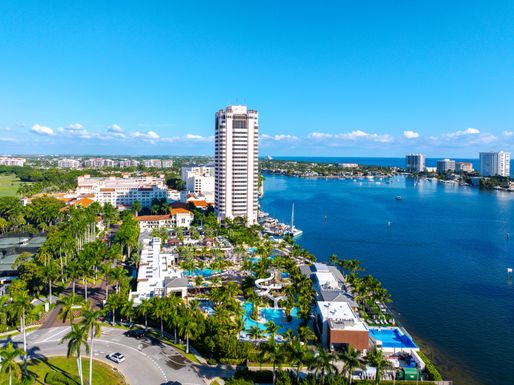 800 Camino Real, Boca Raton, FL 33432