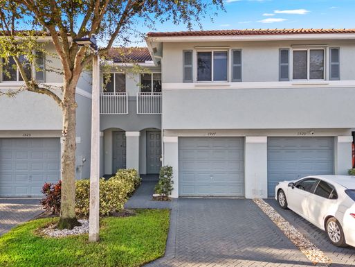 1927 Alamanda, Riviera Beach, FL 33404