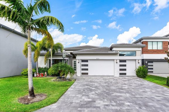 8533 Ganton, Boca Raton, FL 33434