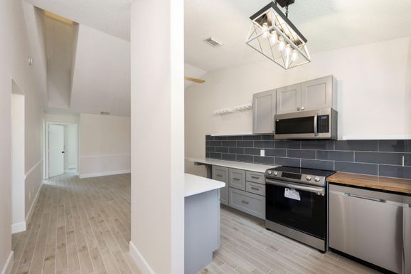 5214 Stacy, West Palm Beach, FL 33417