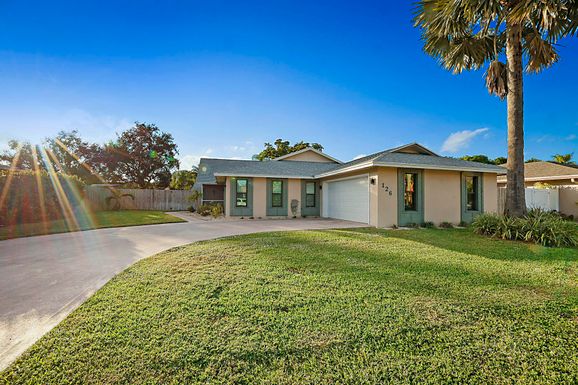 126 Santander, Royal Palm Beach, FL 33411