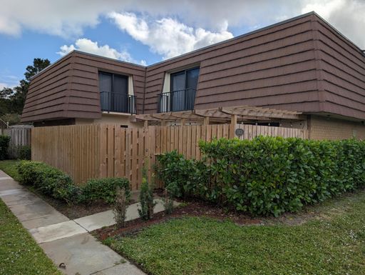 1908 19th, Palm Beach Gardens, FL 33418