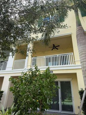 5348 Sagan, Palm Beach Gardens, FL 33418