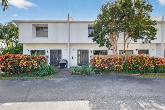 2140 44th, Lighthouse Point, FL 33064