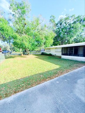 822 9th, Okeechobee, FL 34974