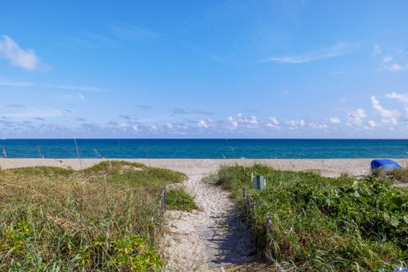 2778 Ocean, Palm Beach, FL 33480