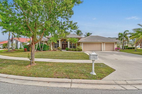 216 Cypress, Royal Palm Beach, FL 33411
