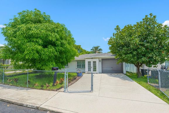 1733 Sunset, Lake Worth Beach, FL 33460