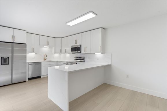 2897 22nd, Delray Beach, FL 33445