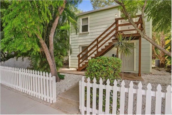 1814 Florida, West Palm Beach, FL 33401