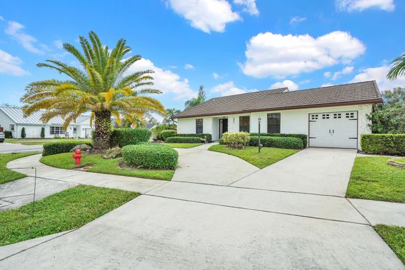 5901 White Cypress, Lake Worth, FL 33467