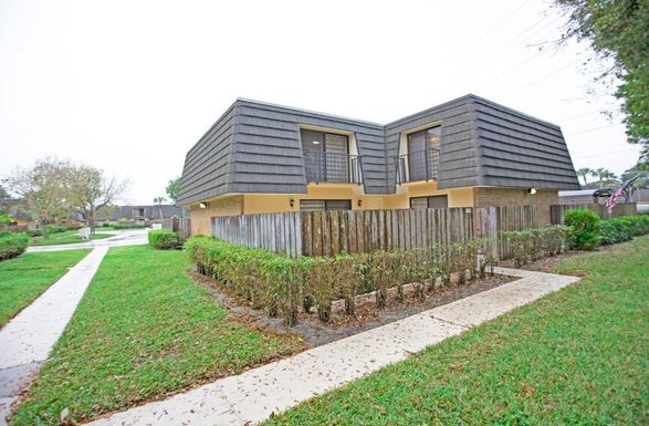 1917 19th, West Palm Beach, FL 33407