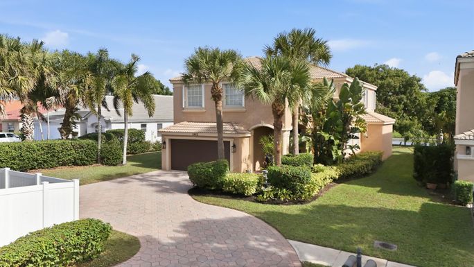2462 Westmont, Royal Palm Beach, FL 33411