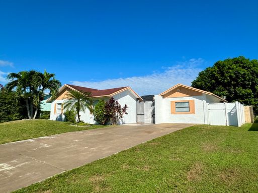 10317 Pippin, Royal Palm Beach, FL 33414