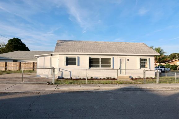 601 B, Lake Worth Beach, FL 33460