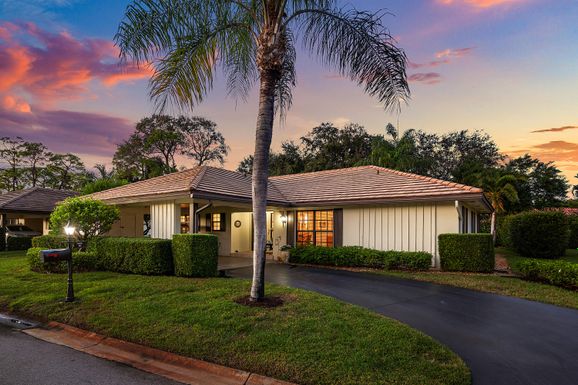 481 Forestview, Atlantis, FL 33462