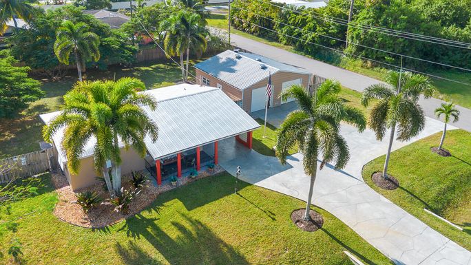 3194 Jefferson, Stuart, FL 34997
