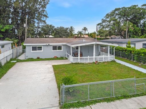 735 Hibiscus, Royal Palm Beach, FL 33411