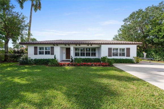 330 Center, Jupiter, FL 33458