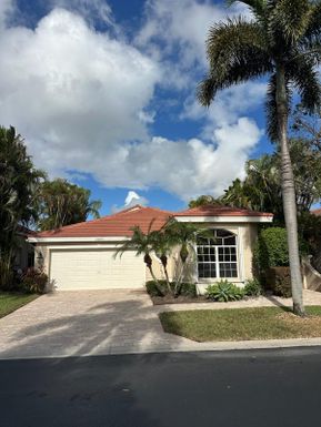10855 Royal Devon, Lake Worth, FL 33449