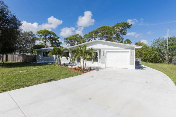 3432 Southern Pines, Fort Pierce, FL 34982