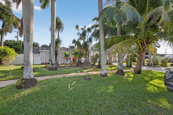 9520 Birmingham, Palm Beach Gardens, FL 33410