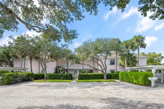 300 Harbour, Vero Beach, FL 32963