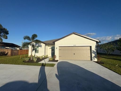 3197 Savona, Port Saint Lucie, FL 34953