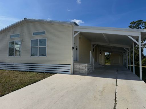 44 La Villa, Fort Pierce, FL 34951