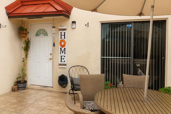 6291 Seven Springs Boulevard C, Greenacres, FL 33463