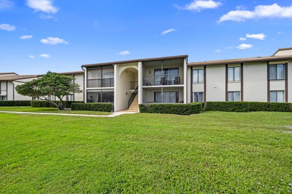 2732 Matheson, Palm City, FL 34990