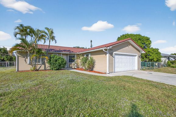 8288 Pine, Hobe Sound, FL 33455