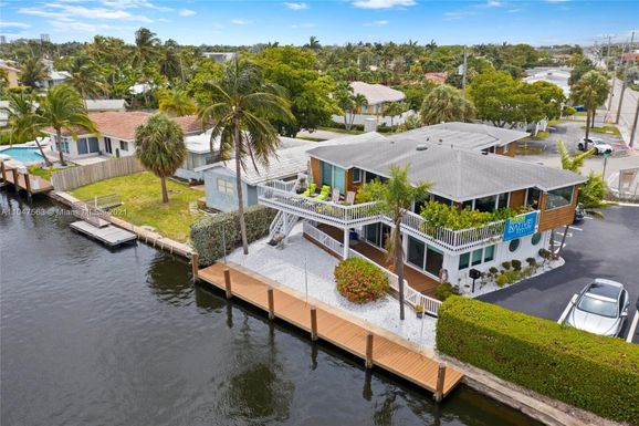 2200 26th, Wilton Manors, FL 33305