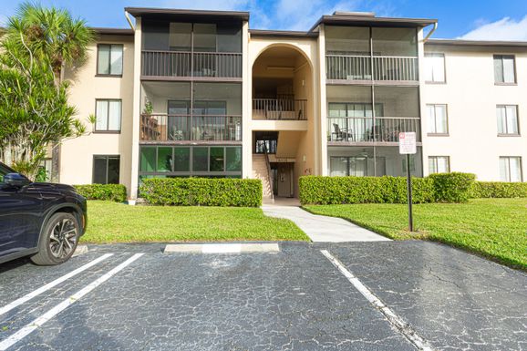 603 Sea Pine, Greenacres, FL 33415