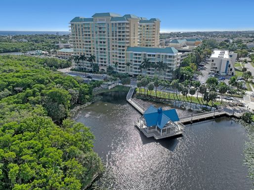 700 Boynton Beach, Boynton Beach, FL 33435