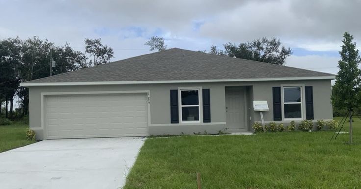 1549 Escobar, Port Saint Lucie, FL 34953