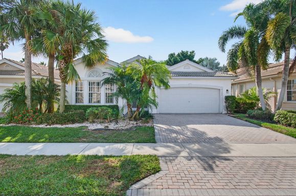 7102 Prado Lake, Delray Beach, FL 33446