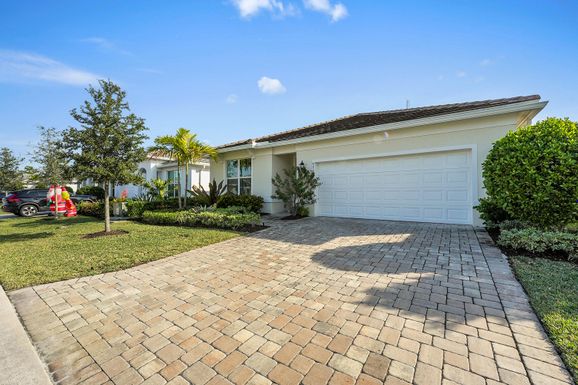 9765 Meridian, Stuart, FL 34997