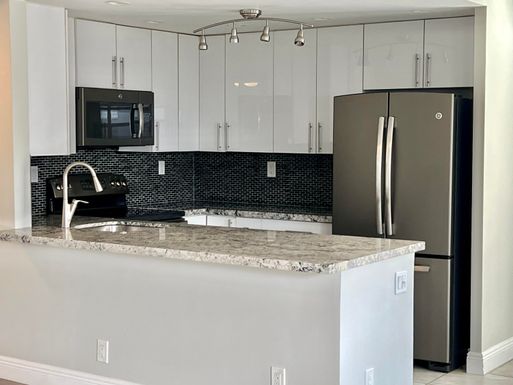 150 Burgundy D, Delray Beach, FL 33484