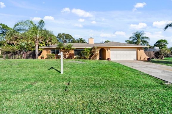 187 Naylor, Palm Bay, FL 32907